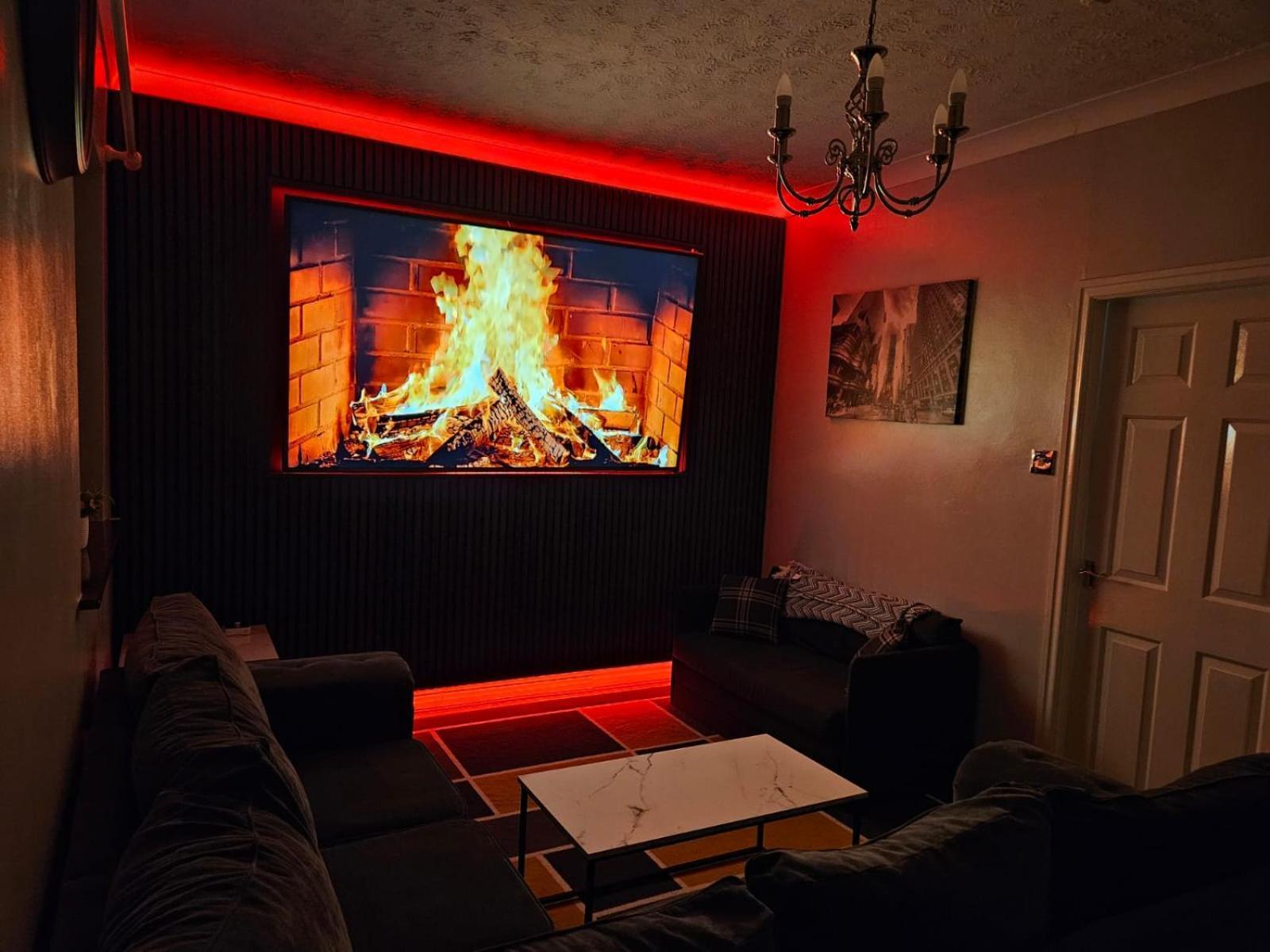 Lister Park Bradford 2Bed Detached Cottage House Parking Cinema Screen Games Room Exterior photo